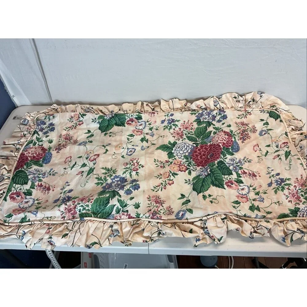 VTG Waverly Lafayette Schumacher oversized floral‎  Ruffled Pillow Shams 38 x 25